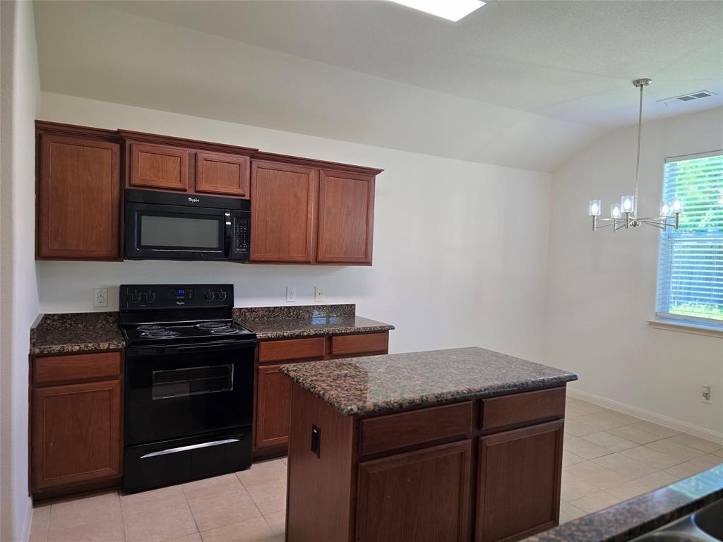 216 Meadow Ridge Drive Property Photo 9