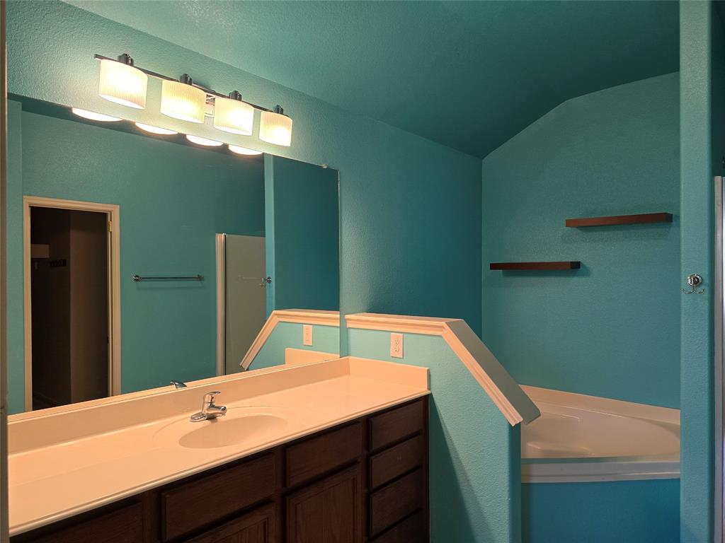 216 Meadow Ridge Drive Property Photo 11