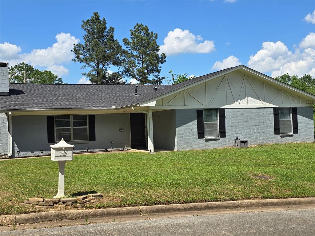 1504 Woodway Lane