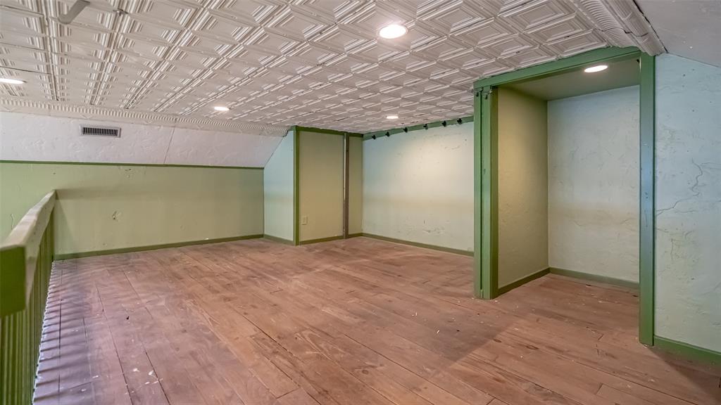 115 E Blackjack Street Property Photo 15