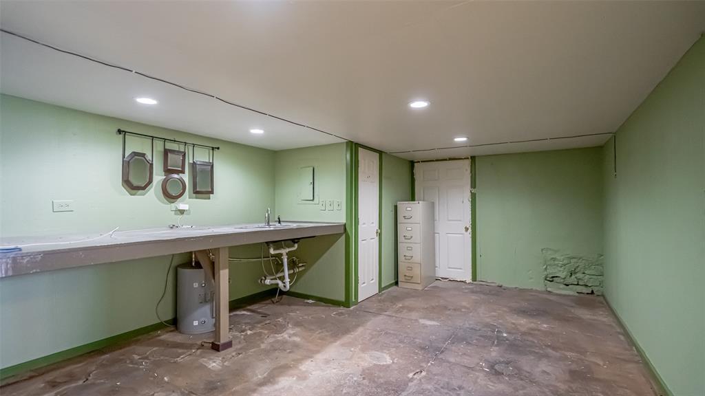 115 E Blackjack Street Property Photo 17
