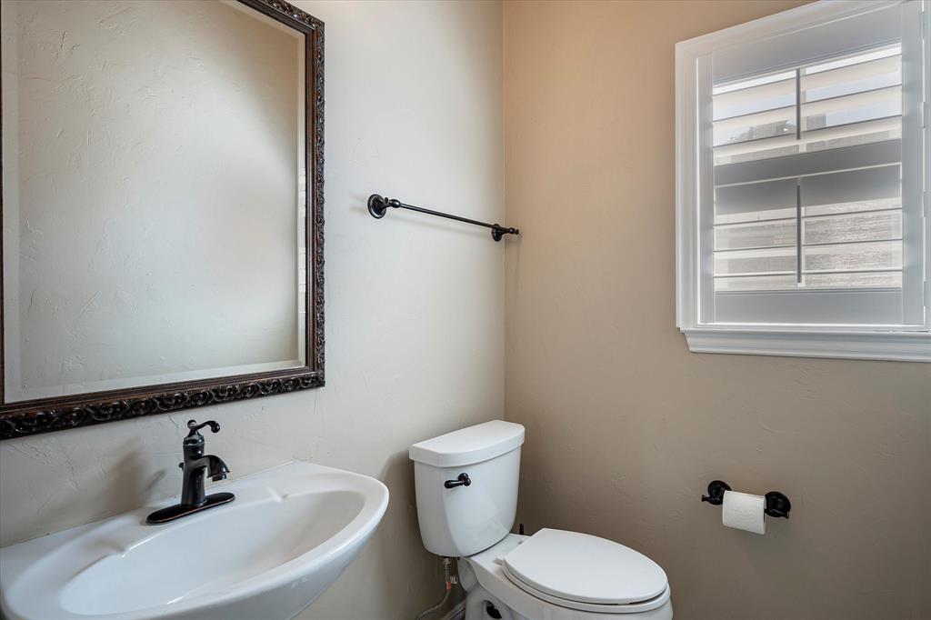 3704 Southport Drive Property Photo 17