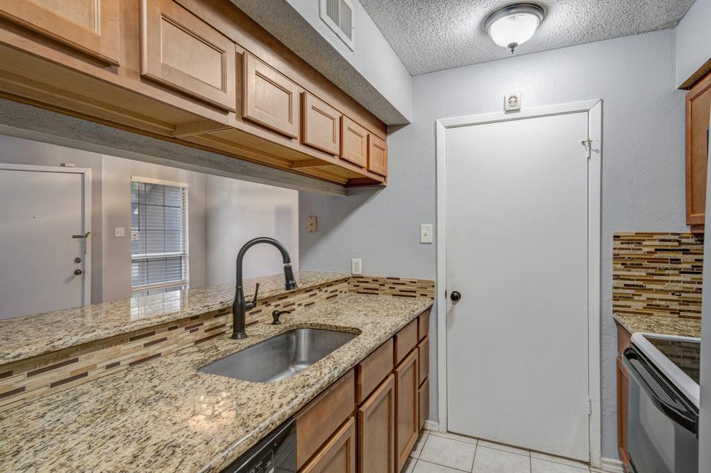 12480 Abrams Road Property Photo 7