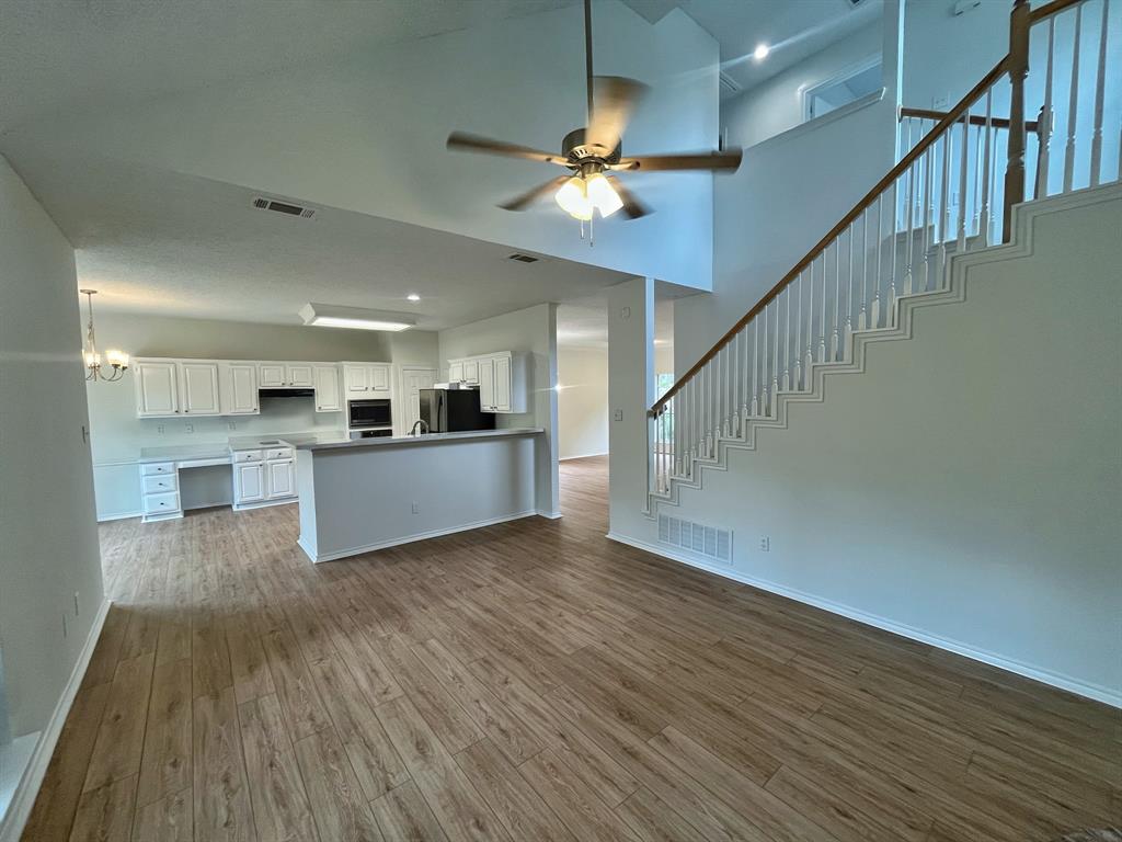 7636 Arbor Ridge Court Property Photo