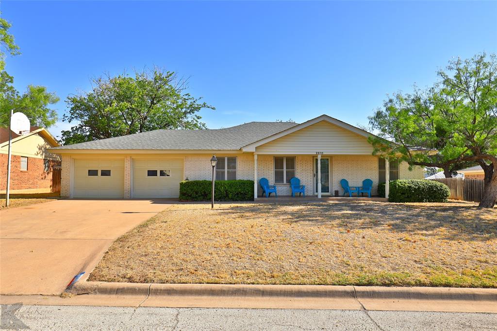 2810 Arrowhead Drive Property Photo