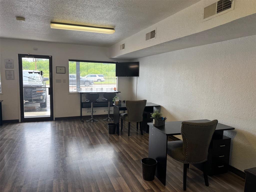 703 N Fm 1187 Property Photo 3