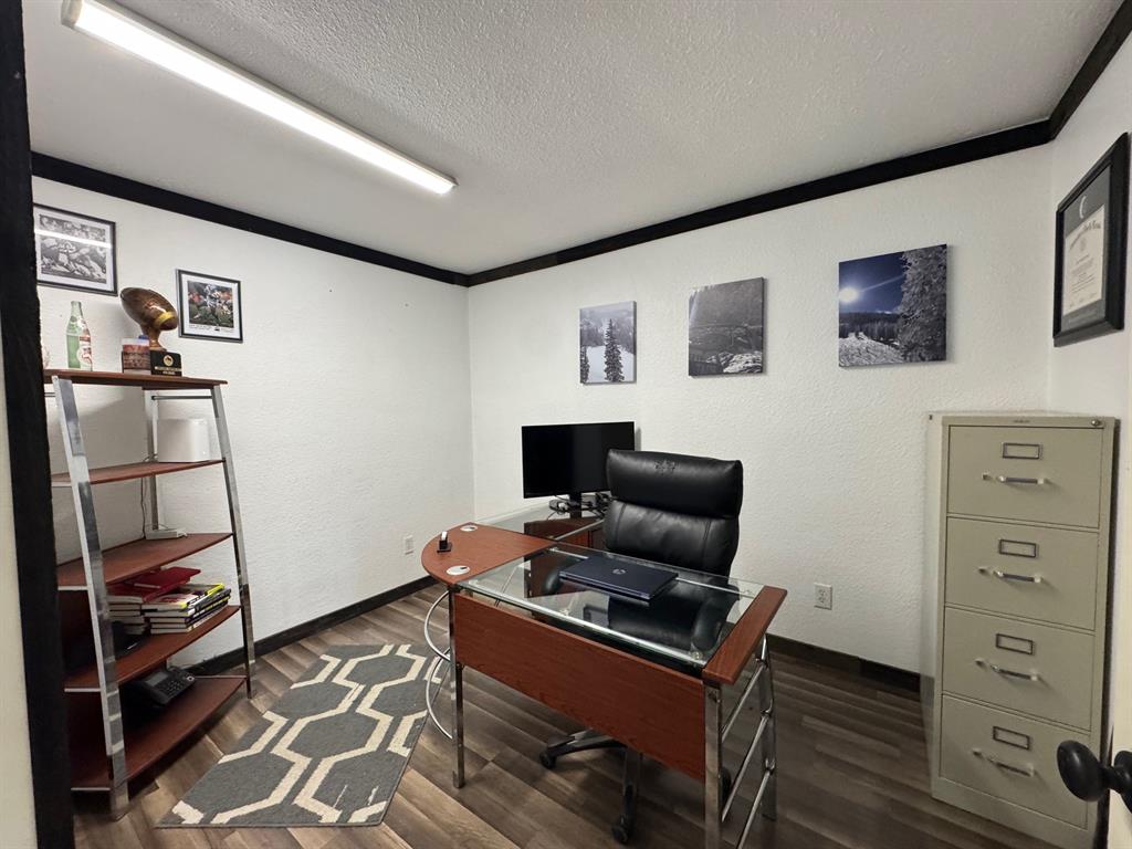 703 N Fm 1187 Property Photo 10