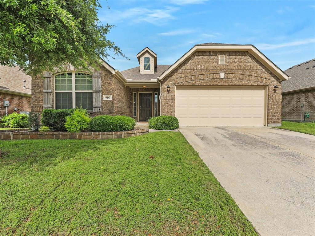 900 Silvermoon Drive Property Photo