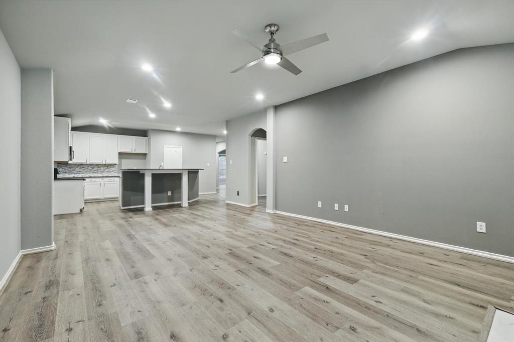 4528 Sleepy Meadows Drive Property Photo 8