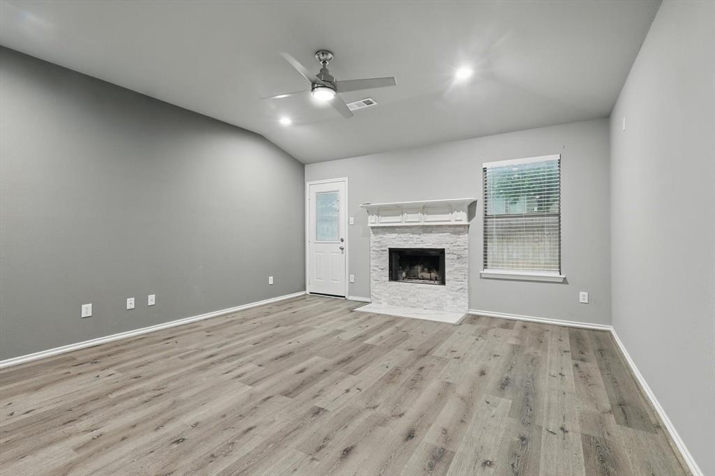 4528 Sleepy Meadows Drive Property Photo 10