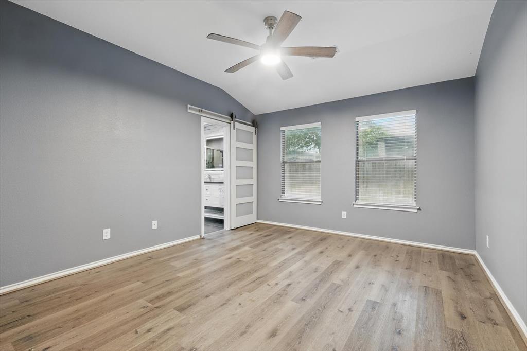 4528 Sleepy Meadows Drive Property Photo 16