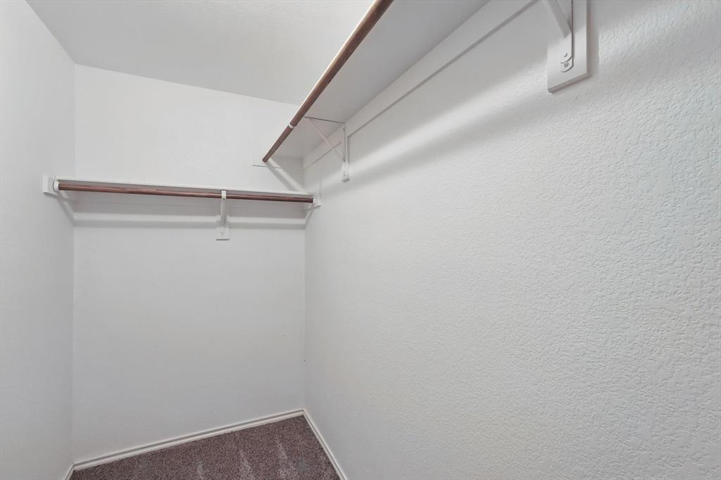 4528 Sleepy Meadows Drive Property Photo 22