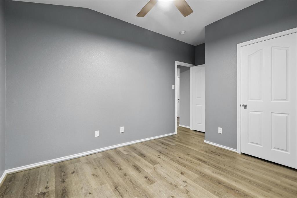 4528 Sleepy Meadows Drive Property Photo 28