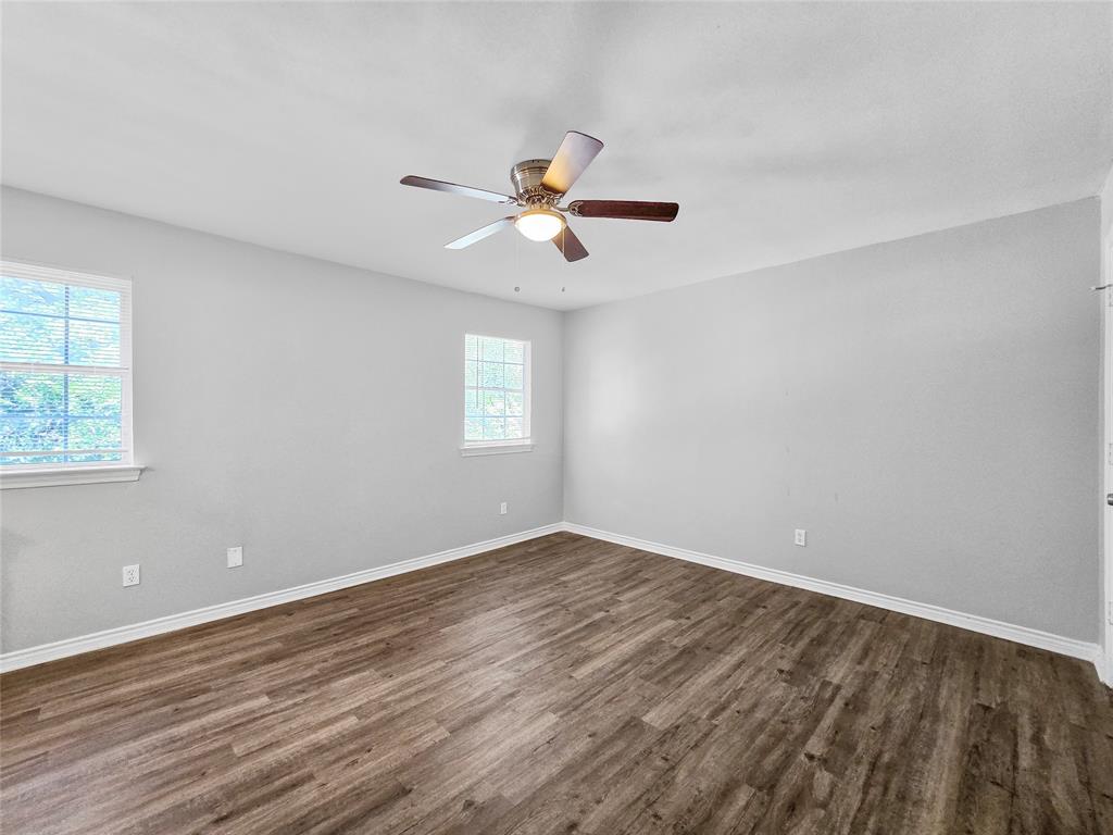 2404 Dalgreen Drive Property Photo 10