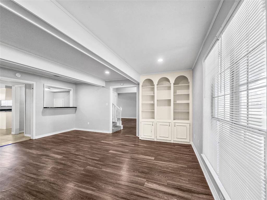 2404 Dalgreen Drive Property Photo 11