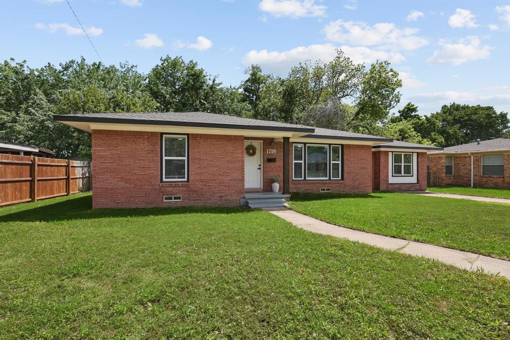 1718 Heather Road Property Photo