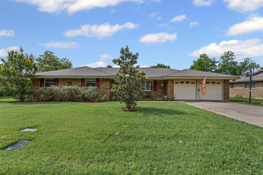 3825 Lawndale Avenue Property Photo 1