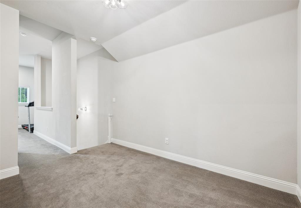719 Hammond Street Property Photo 25