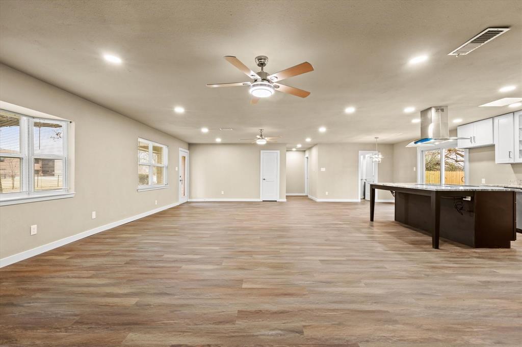 612 S Mills Drive Property Photo