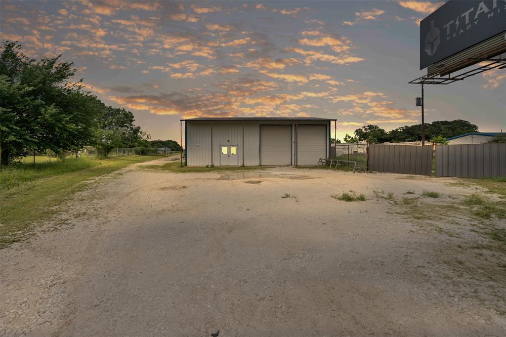 3090 W Highway 199 Property Photo 1