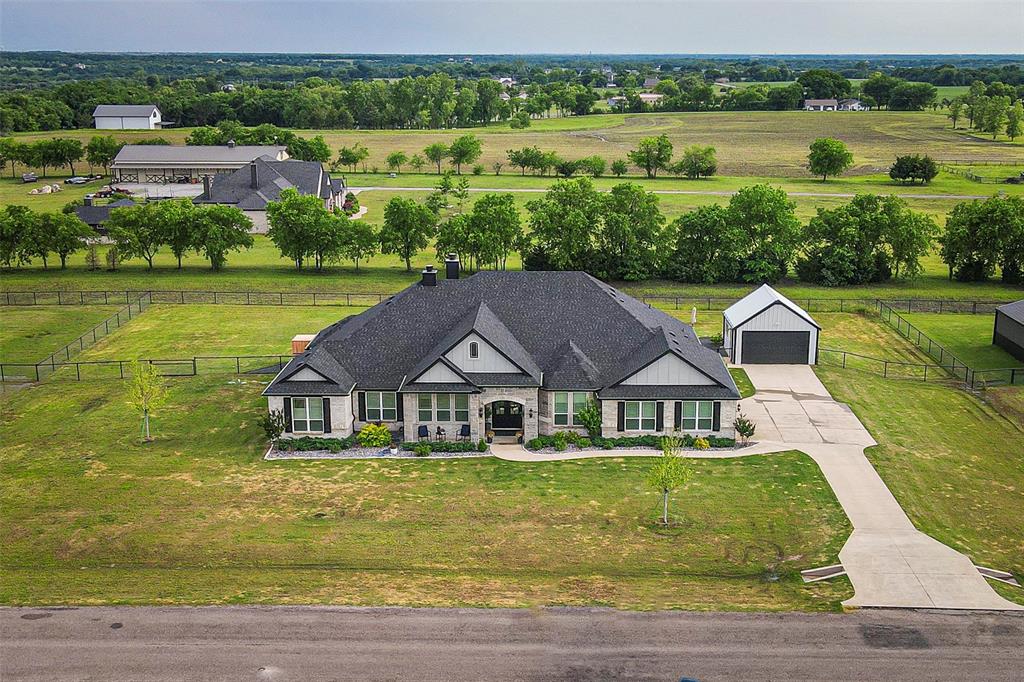 2413 Stable Pass Lane Property Photo 1