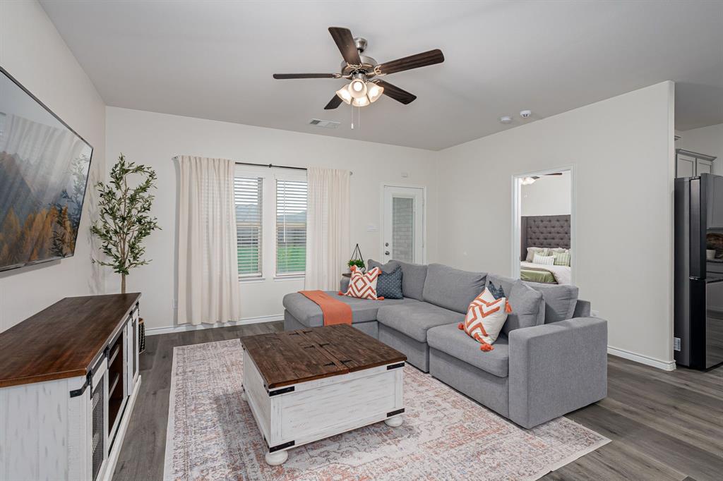 10125 Autumn Leaves Lane Property Photo 16