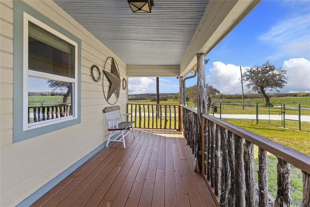 725 County Road 520 Property Photo 14