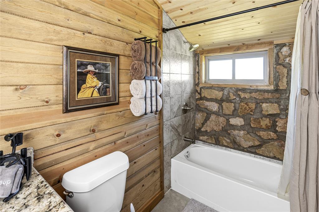 725 County Road 520 Property Photo 39