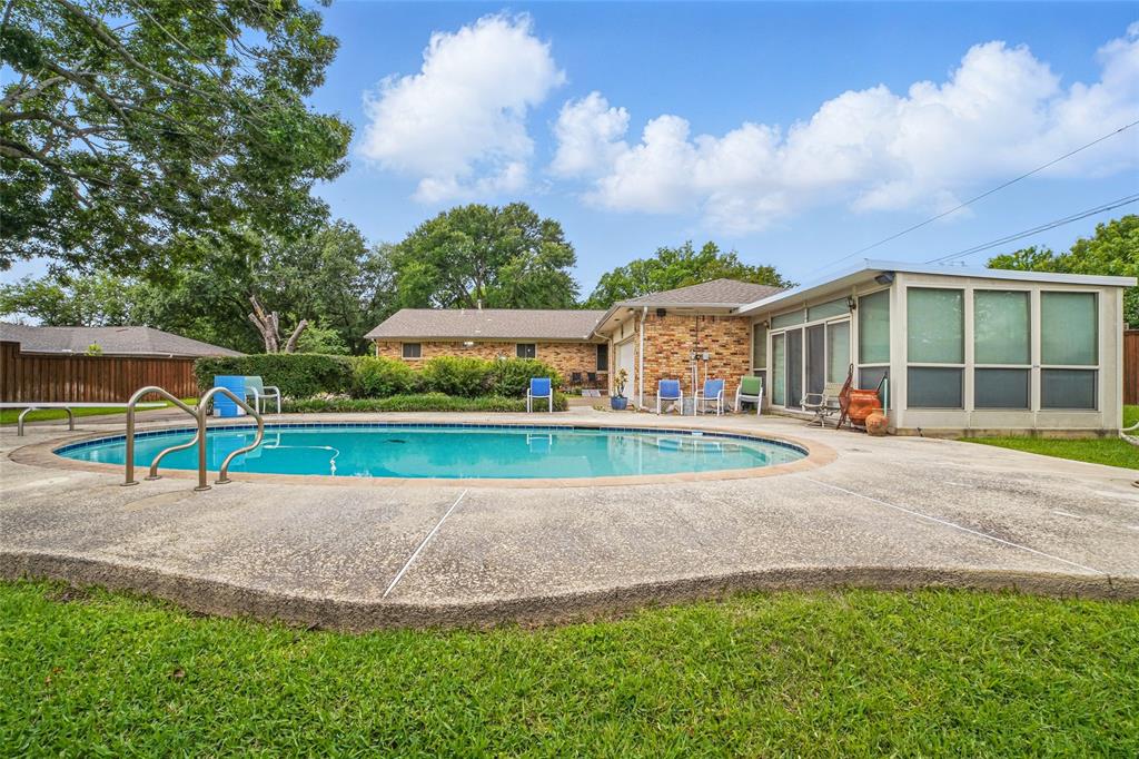 4548 Ivy Drive Property Photo 1