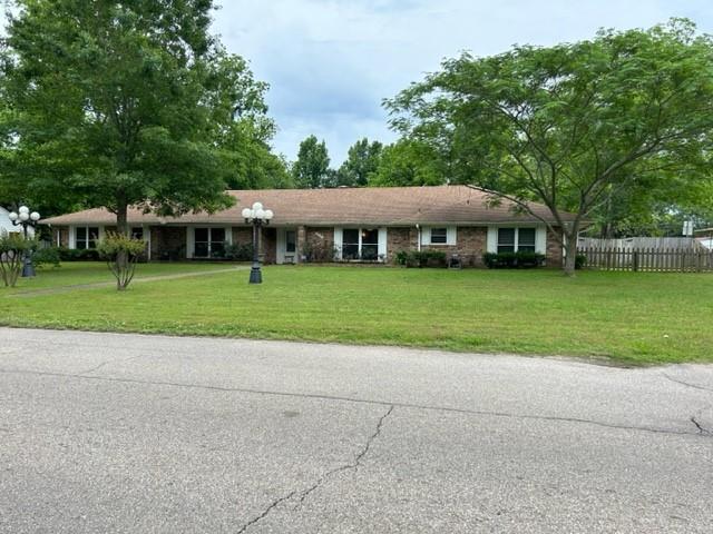 102 E Crockett Street Property Photo