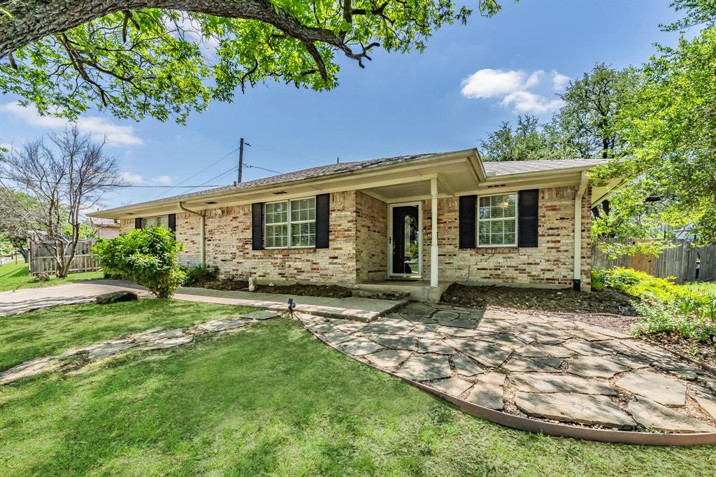 3048 Golfing Green Drive Property Photo 1