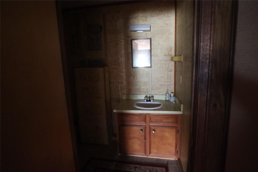 2229 E Loop 254 Property Photo 12