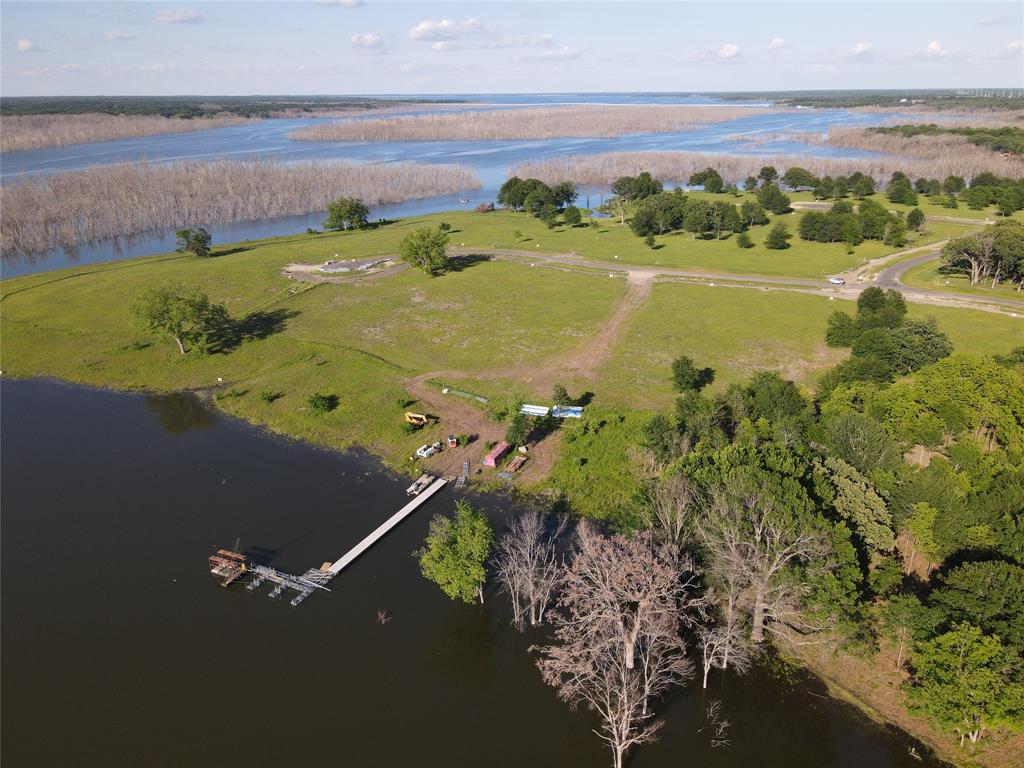 515 Shoreline Drive Property Photo
