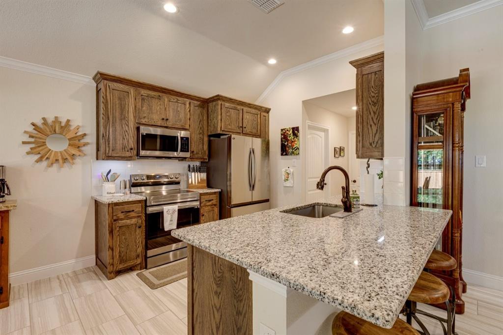 2093 Creekview Lane Property Photo 11