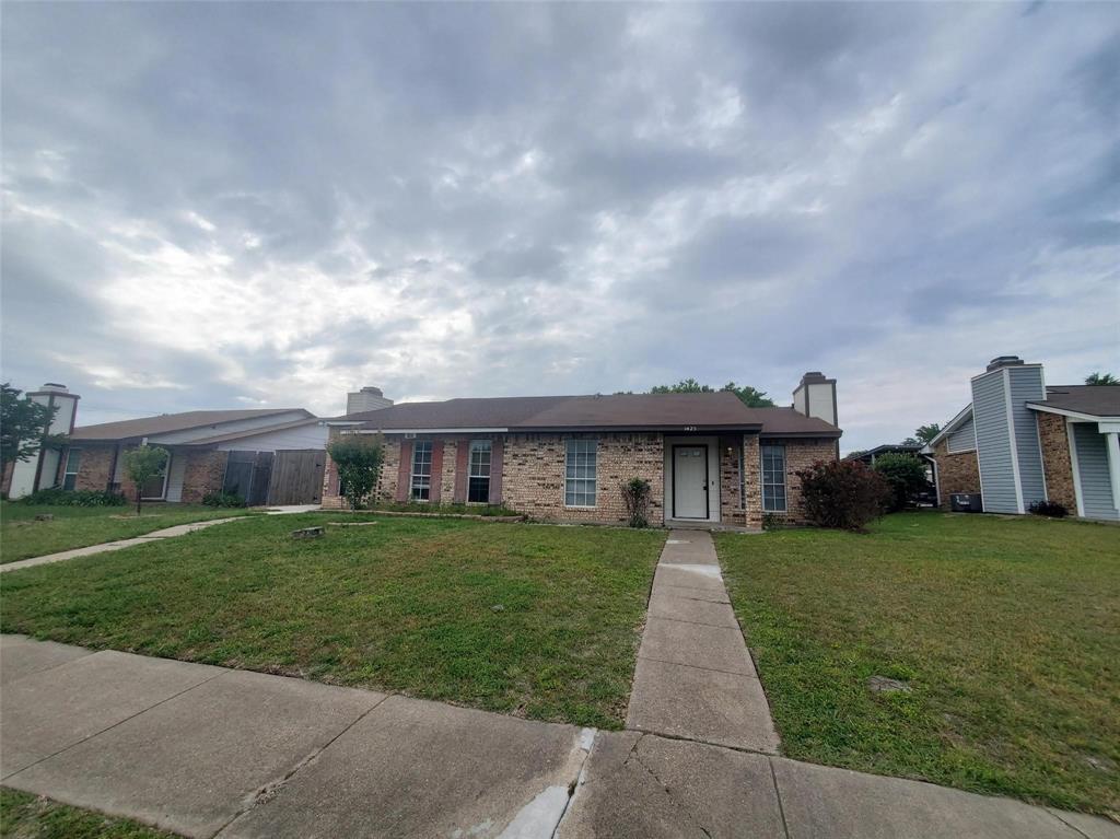 1425 Brazos Drive Property Photo
