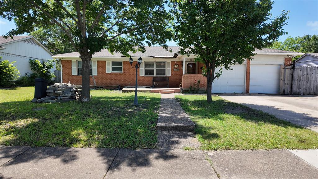 3030 Mark Twain Drive Property Photo