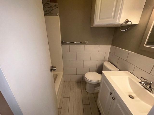 340 N West Street Property Photo 8