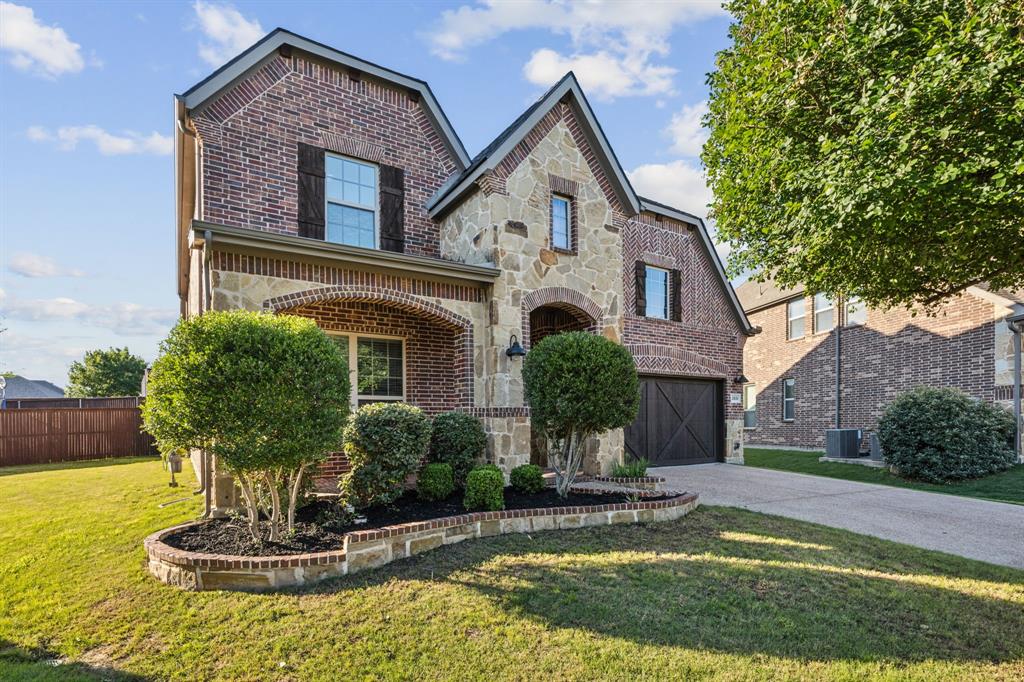 2831 Sheffield Court Property Photo