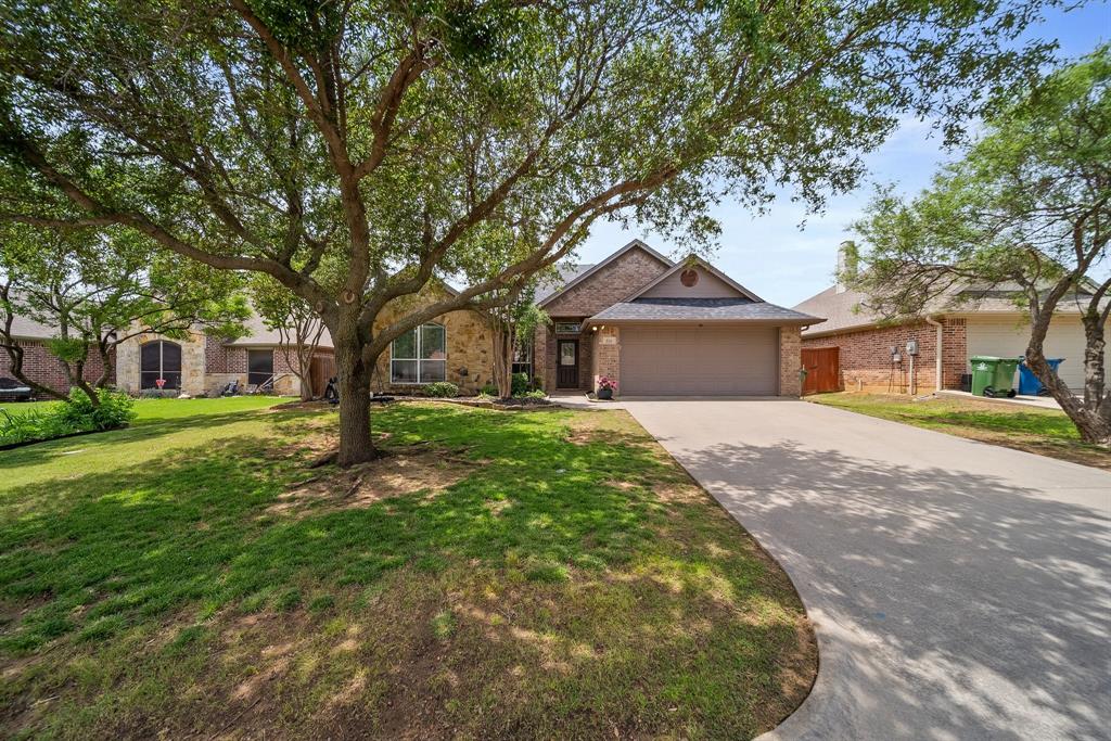816 Ridgecrest Court Property Photo 1