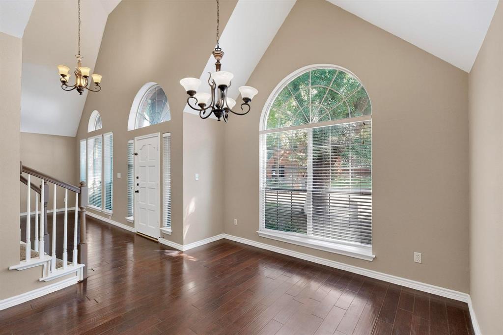 602 Sienna Court Property Photo 7