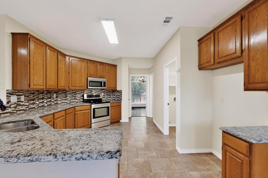 602 Sienna Court Property Photo 15