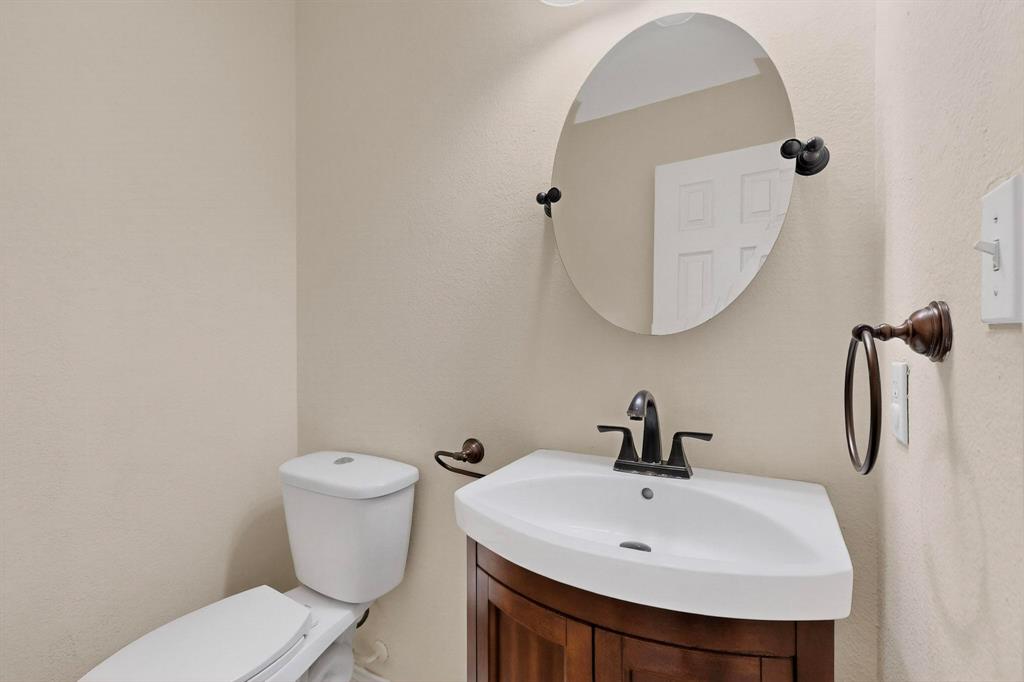 602 Sienna Court Property Photo 16