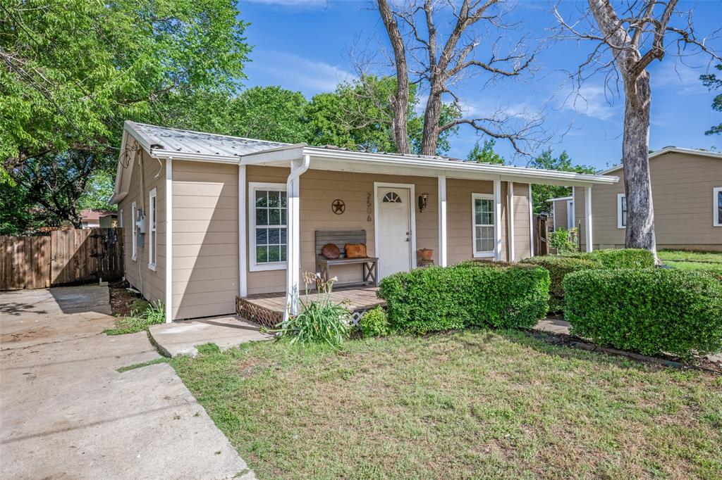 2506 Roselawn Drive Property Photo 1