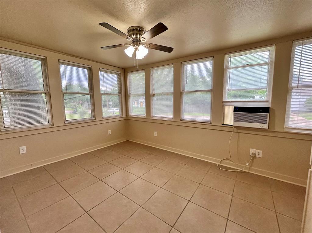 301 Amarillo Street Property Photo 1
