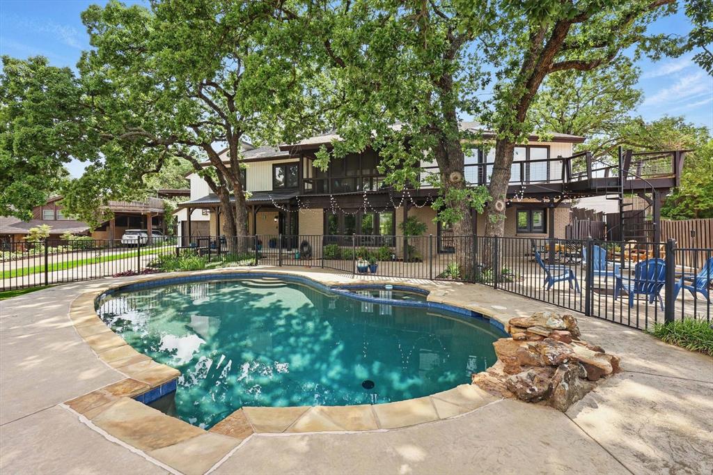 5 Horseshoe Drive Property Photo 1