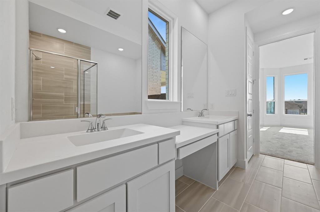 2210 Desmond Drive Property Photo 14