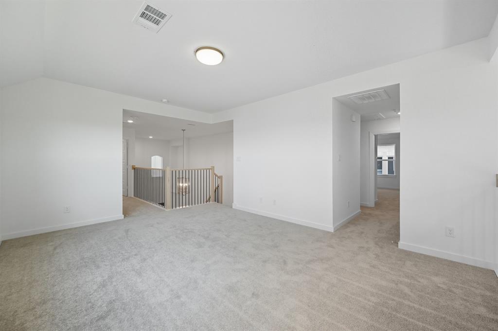 2210 Desmond Drive Property Photo 17