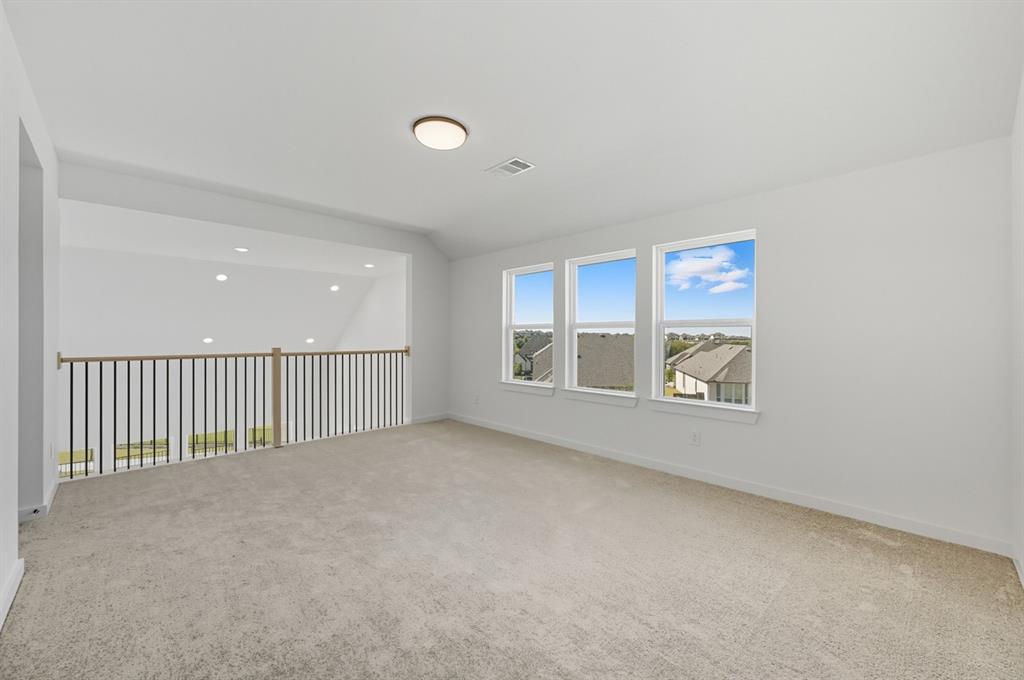 2210 Desmond Drive Property Photo 18