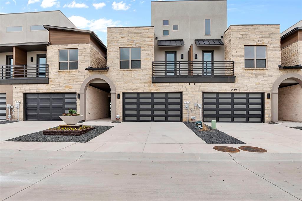 2124 Psalm Circle Property Photo 1