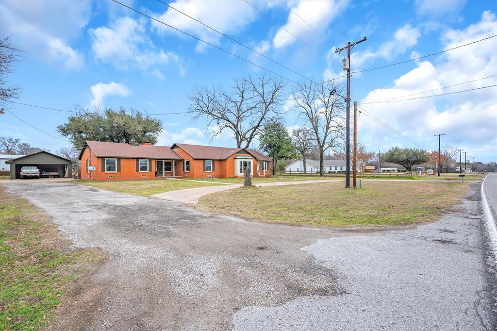 3679 Fm 16 Property Photo